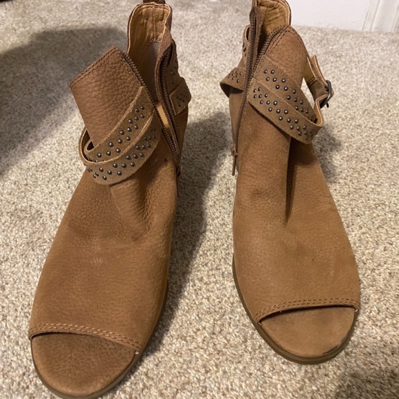 Lucky brand boots - Picture 2 of 6